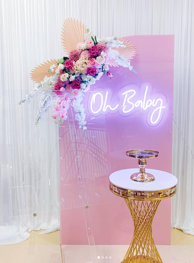 Gold Twist Pedestal Stand – Small | Rental rental in Ottawa