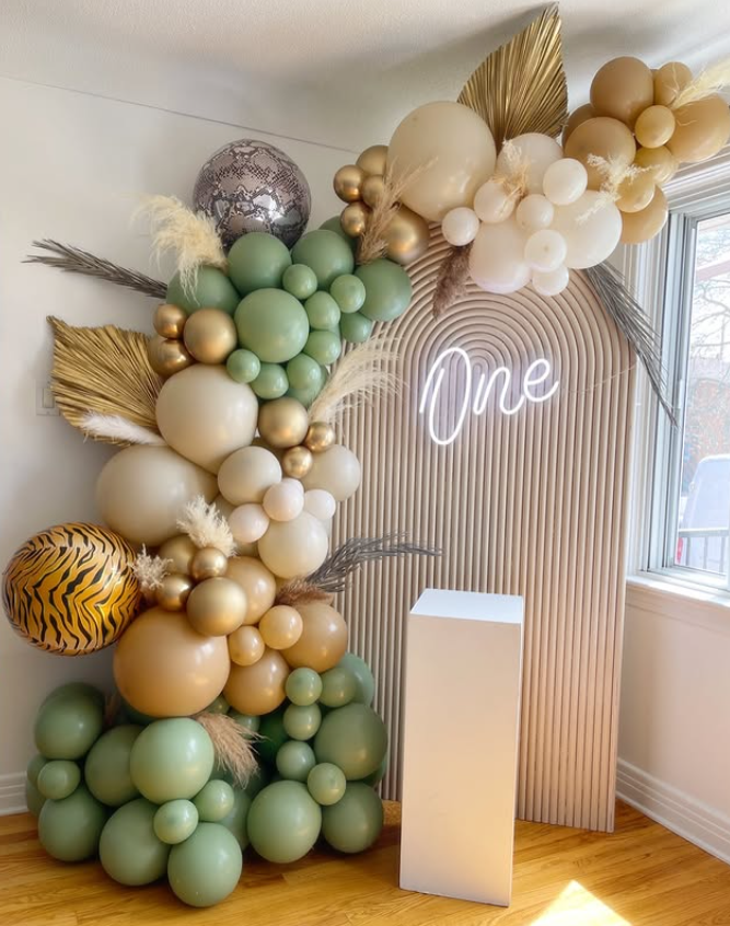 Wooden Rectangular Pedestal – Large | Rental rental in Ottawa